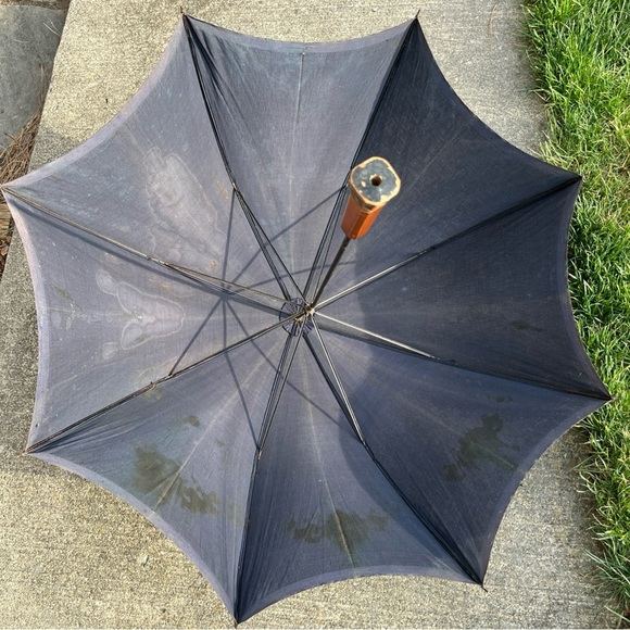 Vintage faded black Parasol with Wooden Handle - Picture 8 of 15